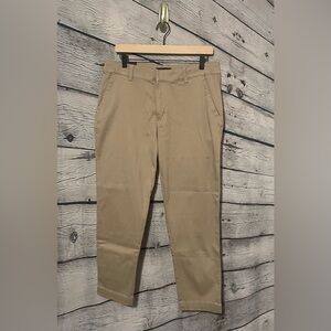 Banana Republic Khaki Cropped Chino Pant. Size 14